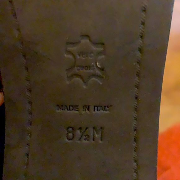 Donald J Pliner Cerel Croc Embossed Buckle Heels - Picture 9 of 9